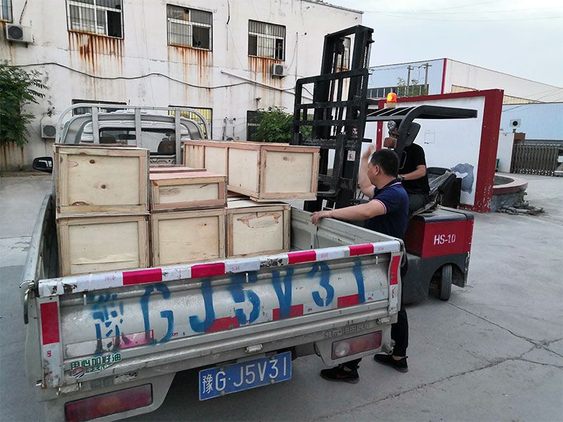 發(fā)貨現(xiàn)場(chǎng)